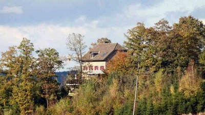 Alpenhaus im Herbst.jpg